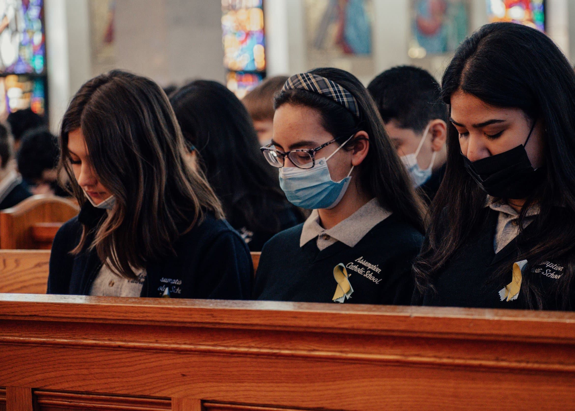 Catholic schools unite in prayer and faith for peace in Ukraine ...