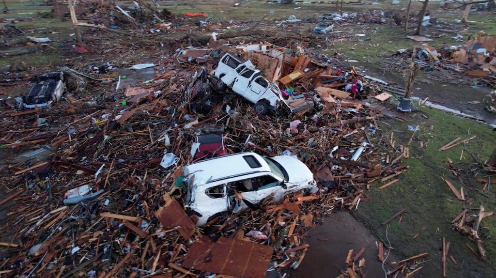 Tornado kills, injures dozens in Mississippi | Franciscan Media