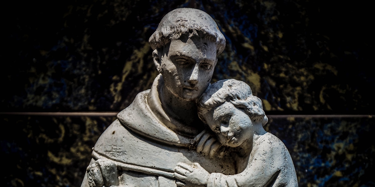 Statue of Saint Anthony and Christ child